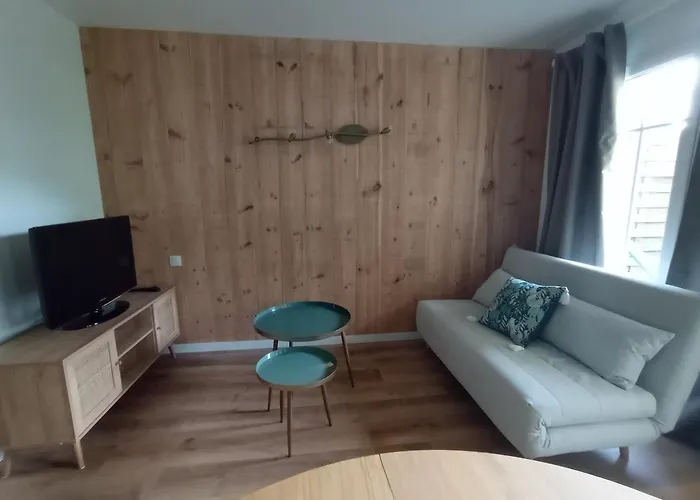 Golf Sauvignon 13 Nyaraló *